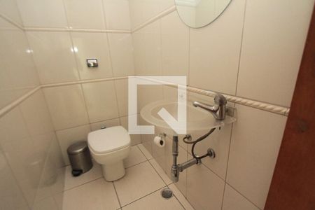 Casa à venda com 160m², 3 quartos e 8 vagasLavabo