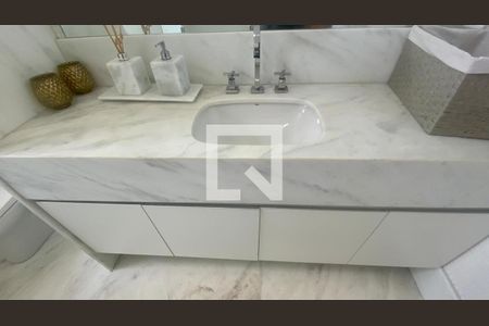 Apartamento à venda com 400m², 4 quartos e 4 vagasBanheiro Social