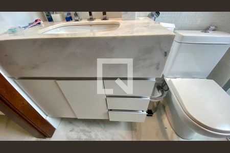 Apartamento à venda com 400m², 4 quartos e 4 vagasBanheiro Social