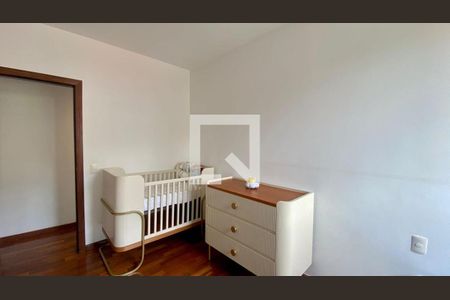 Apartamento à venda com 400m², 4 quartos e 4 vagasQuarto 3