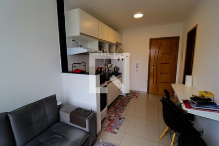 Sala/Cozinha de apartamento à venda com 1 quarto, 29m² em Vila Moinho Velho, São Paulo