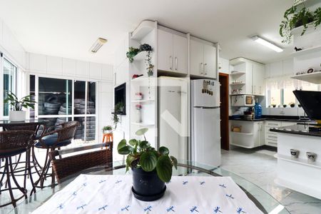 Casa para alugar com 350m², 3 quartos e 10 vagasCozinha