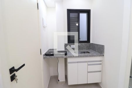 Cozinha de kitnet/studio para alugar com 1 quarto, 20m² em Vila Gomes Cardim, São Paulo