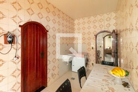 Casa para alugar com 233m², 5 quartos e 5 vagasCozinha e Área de Serviço