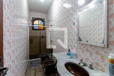 Casa para alugar com 233m², 5 quartos e 5 vagasBanheiro Social