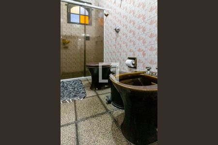 Casa para alugar com 233m², 5 quartos e 5 vagasBanheiro Social