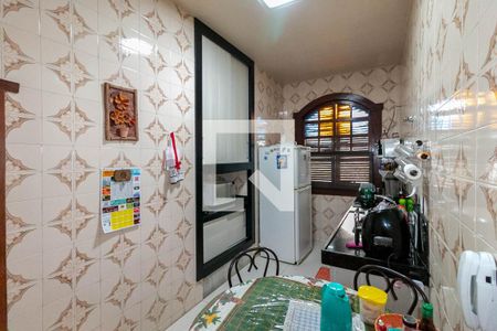 Casa para alugar com 233m², 5 quartos e 5 vagasCozinha e Área de Serviço