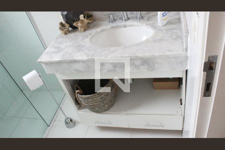 Apartamento à venda com 117m², 3 quartos e 3 vagasBanheiro Social