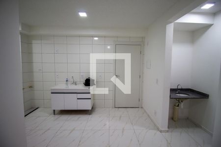 Sala de apartamento para alugar com 2 quartos, 38m² em Jardim Santo Antonio, São Paulo