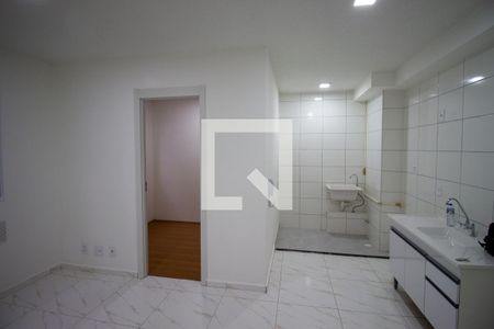 Sala de apartamento para alugar com 2 quartos, 38m² em Jardim Santo Antonio, São Paulo