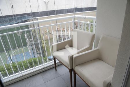 Apartamento à venda com 74m², 2 quartos e 1 vagaVaranda