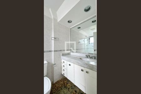 Apartamento à venda com 86m², 3 quartos e 2 vagasBanheiro da Suíte 1