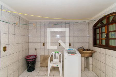 Casa para alugar com 68m², 2 quartos e 1 vagaÁrea de Serviço
