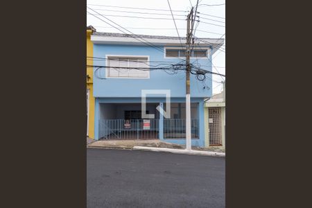 Casa à venda com 180m², 3 quartos e 2 vagasFachada