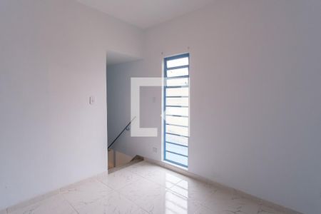 Hall Quartos de casa para alugar com 3 quartos, 180m² em Vila Santo Estevão, São Paulo