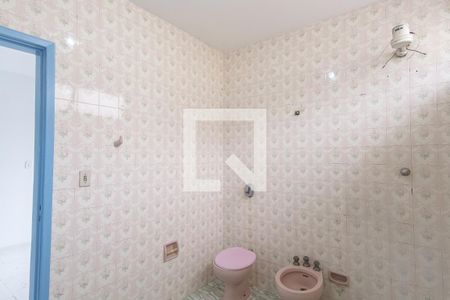 Casa à venda com 180m², 3 quartos e 2 vagasBanheiro