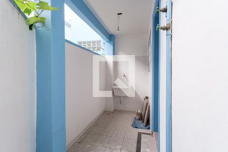 Casa à venda com 180m², 3 quartos e 2 vagasLavanderia