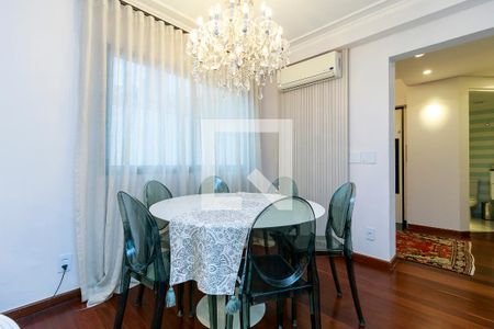 Apartamento para alugar com 96m², 2 quartos e 1 vagaSala