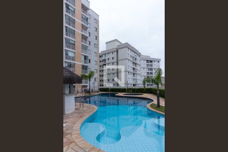 Apartamento à venda com 73m², 3 quartos e 2 vagas Apartamento à venda com 73m², 3 quartos e 2 vagasÁrea comum - Piscina