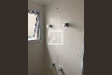 Apartamento à venda com 82m², 2 quartos e 1 vaga Apartamento à venda com 82m², 2 quartos e 1 vagaBanheiro da Suíte