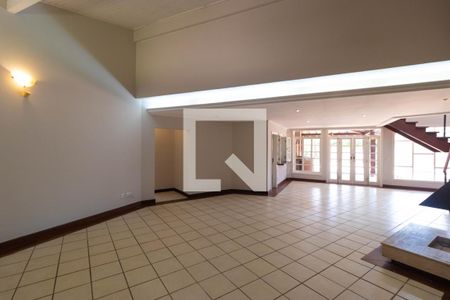 Sala de casa de condomínio para alugar com 4 quartos, 400m² em Sítios de Recreio Gramado, Campinas