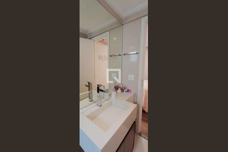 Apartamento para alugar com 70m², 2 quartos e 2 vagas Apartamento para alugar com 70m², 2 quartos e 2 vagasBanheiro