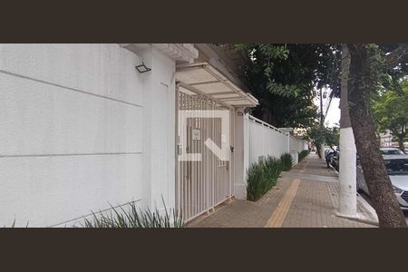 Apartamento para alugar com 70m², 2 quartos e 2 vagas Apartamento para alugar com 70m², 2 quartos e 2 vagasFachada