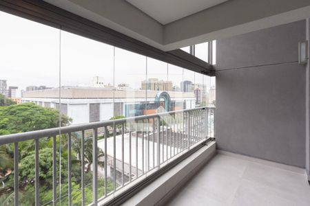Varanda  de apartamento à venda com 1 quarto, 69m² em Indianópolis, São Paulo