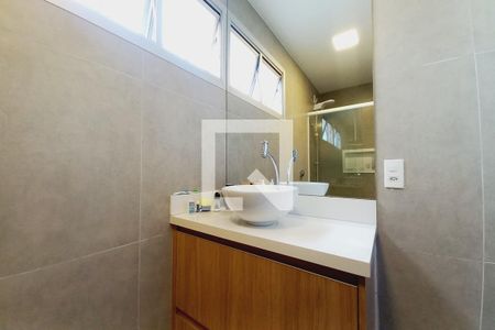 Apartamento à venda com 140m², 3 quartos e 2 vagasBanheiro da Suíte