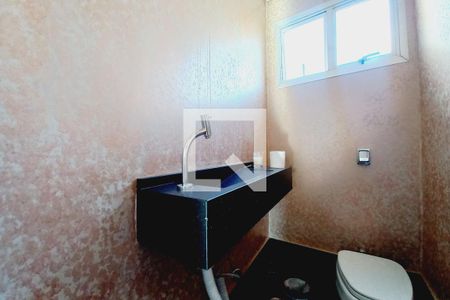 Lavabo  de apartamento à venda com 3 quartos, 140m² em Cambuí, Campinas