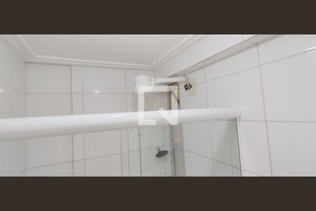 Banheiro de apartamento para alugar com 2 quartos, 53m² em Barbalho, Salvador