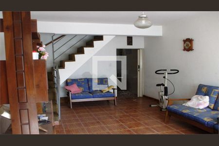 Casa à venda com 3 quartos, 200m² em Chora Menino, São Paulo