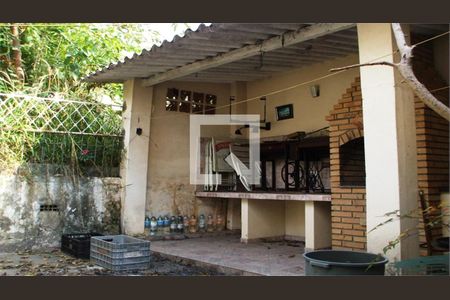 Casa à venda com 3 quartos, 200m² em Chora Menino, São Paulo