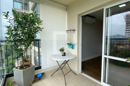 Varanda de apartamento para alugar com 3 quartos, 87m² em Jardim Tupanci, Barueri