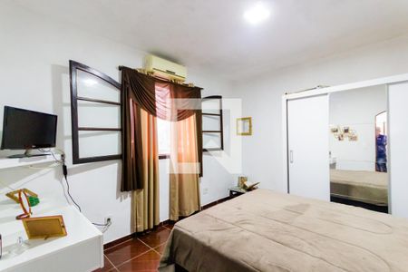 Casa à venda com 4 quartos, 101m² em Campestre, Santo André