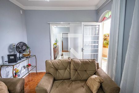 Sala de casa para alugar com 2 quartos, 78m² em Novo Glória, Belo Horizonte