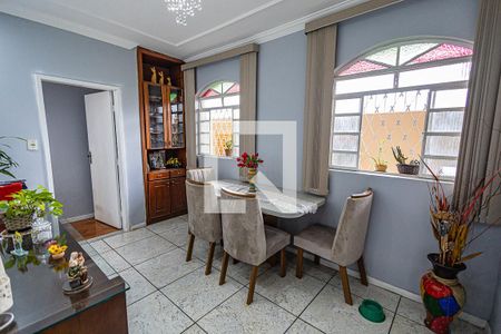 Casa para alugar com 78m², 2 quartos e 2 vagasCopa