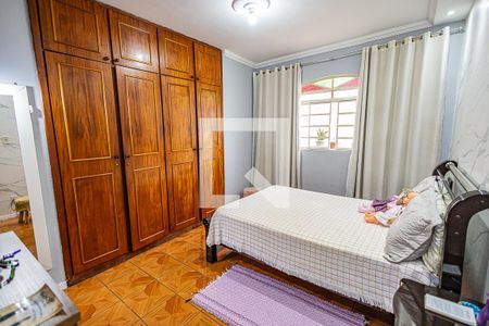 Quarto 1 de casa para alugar com 2 quartos, 78m² em Novo Glória, Belo Horizonte