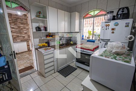 Casa para alugar com 78m², 2 quartos e 2 vagasCozinha