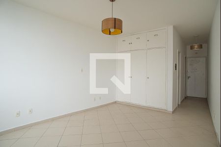 Sala/Quarto de kitnet/studio para alugar com 1 quarto, 33m² em República, São Paulo
