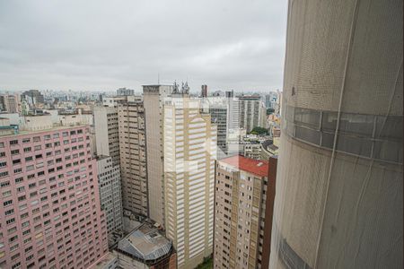 Vista da Sala/Quarto de kitnet/studio para alugar com 1 quarto, 33m² em República, São Paulo