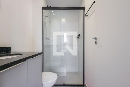 Banheiro de apartamento para alugar com 1 quarto, 25m² em Pinheiros, São Paulo