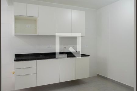 Cozinha de apartamento para alugar com 2 quartos, 45m² em Chora Menino, São Paulo