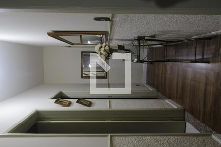 Casa à venda com 367m², 5 quartos e 6 vagasCorredor