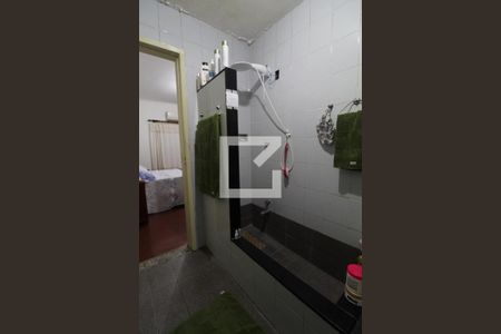 Casa à venda com 367m², 5 quartos e 6 vagasBanheiro da Suíte 