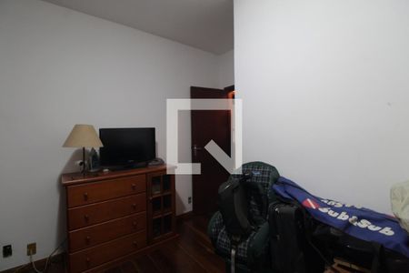 Casa à venda com 367m², 5 quartos e 6 vagasQuarto/Anexo