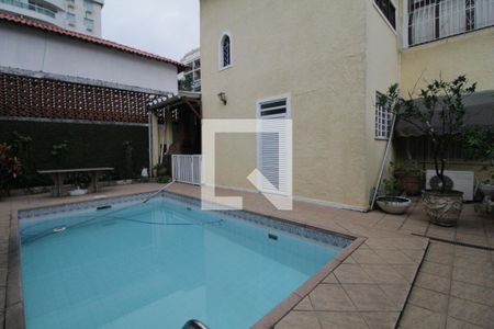Casa à venda com 367m², 5 quartos e 6 vagasPiscina
