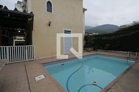 Casa à venda com 367m², 5 quartos e 6 vagasPiscina