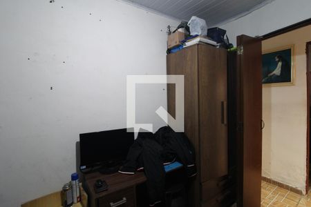 Quarto 2 de casa para alugar com 2 quartos, 60m² em Jardim Guarapiranga, São Paulo