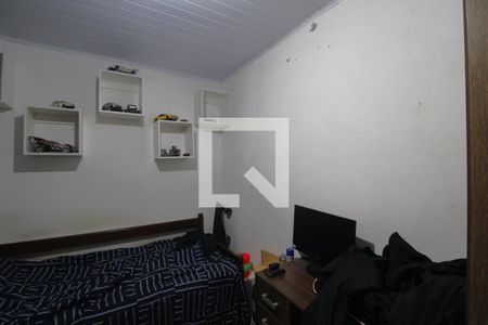 Quarto 2 de casa para alugar com 2 quartos, 60m² em Jardim Guarapiranga, São Paulo
